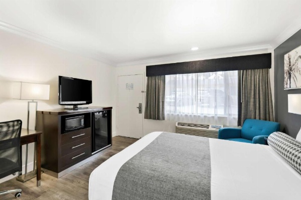 Best Western Park Crest Inn image 25